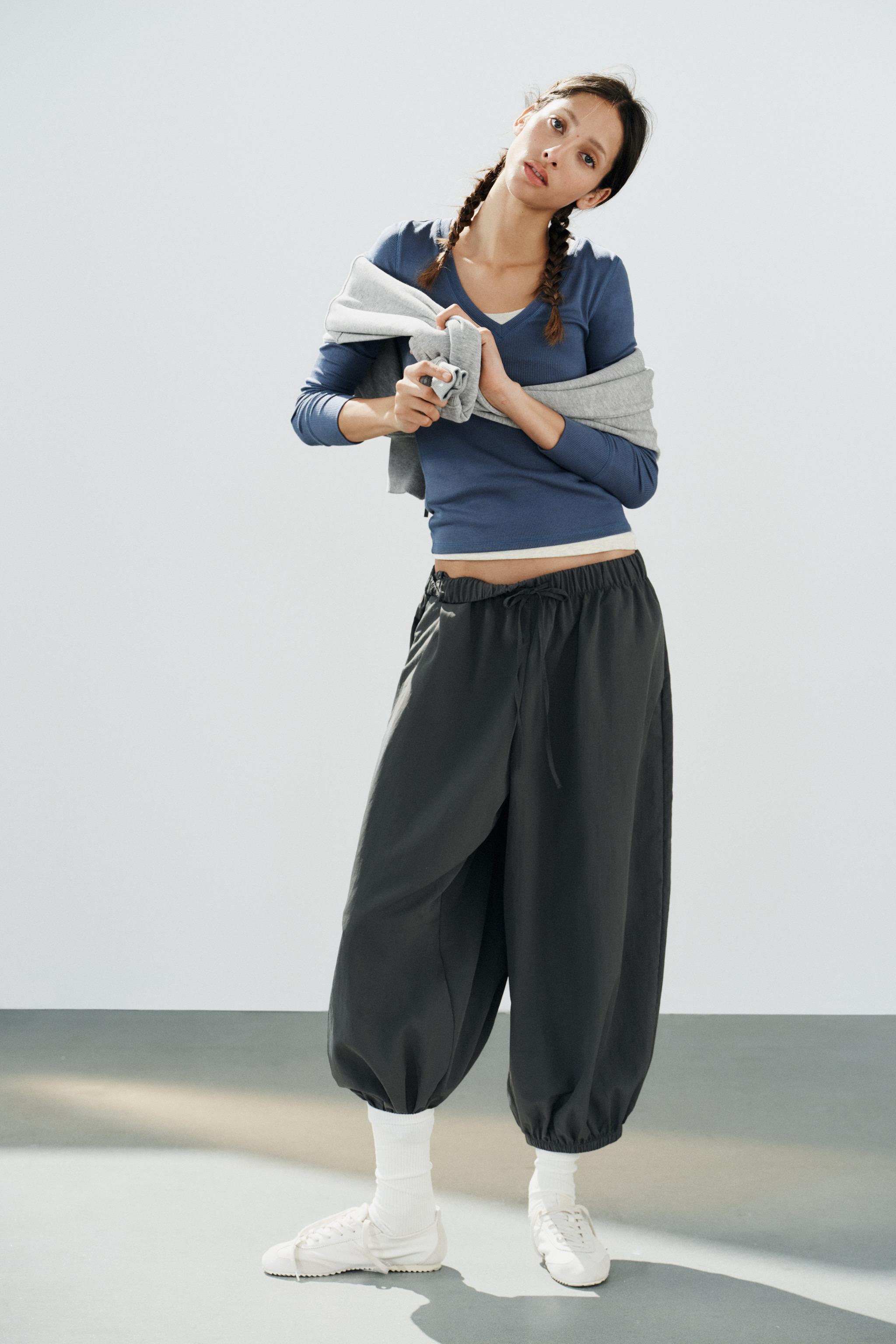 ELASTIC HEEL SNEAKERS